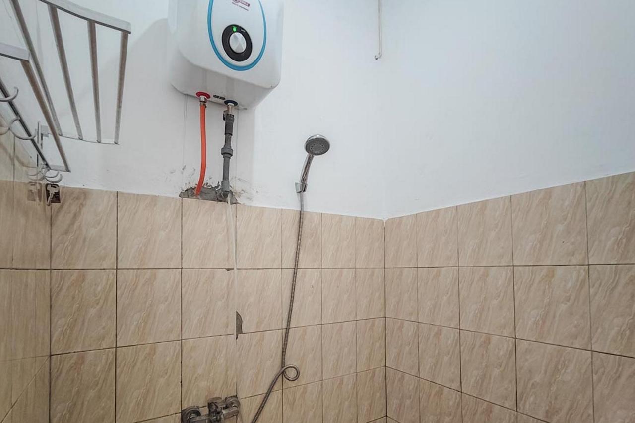 Shekinah Homestay & Cafe Waikabubak Mitra Reddoorz Exteriér fotografie